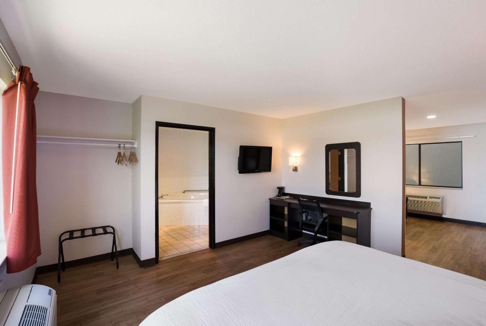 Quality Inn & Suites Junction Ngoại thất bức ảnh