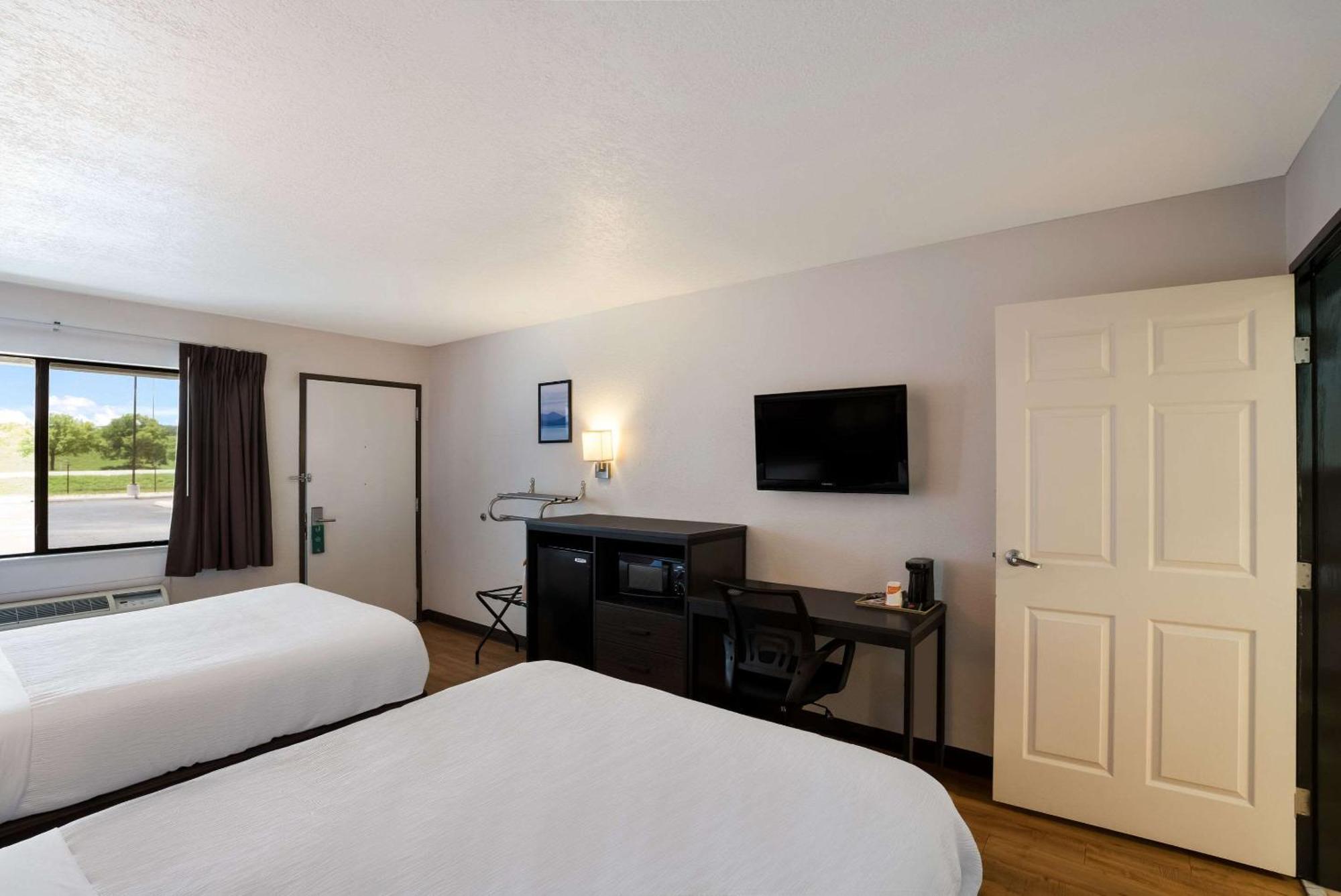 Quality Inn & Suites Junction Ngoại thất bức ảnh